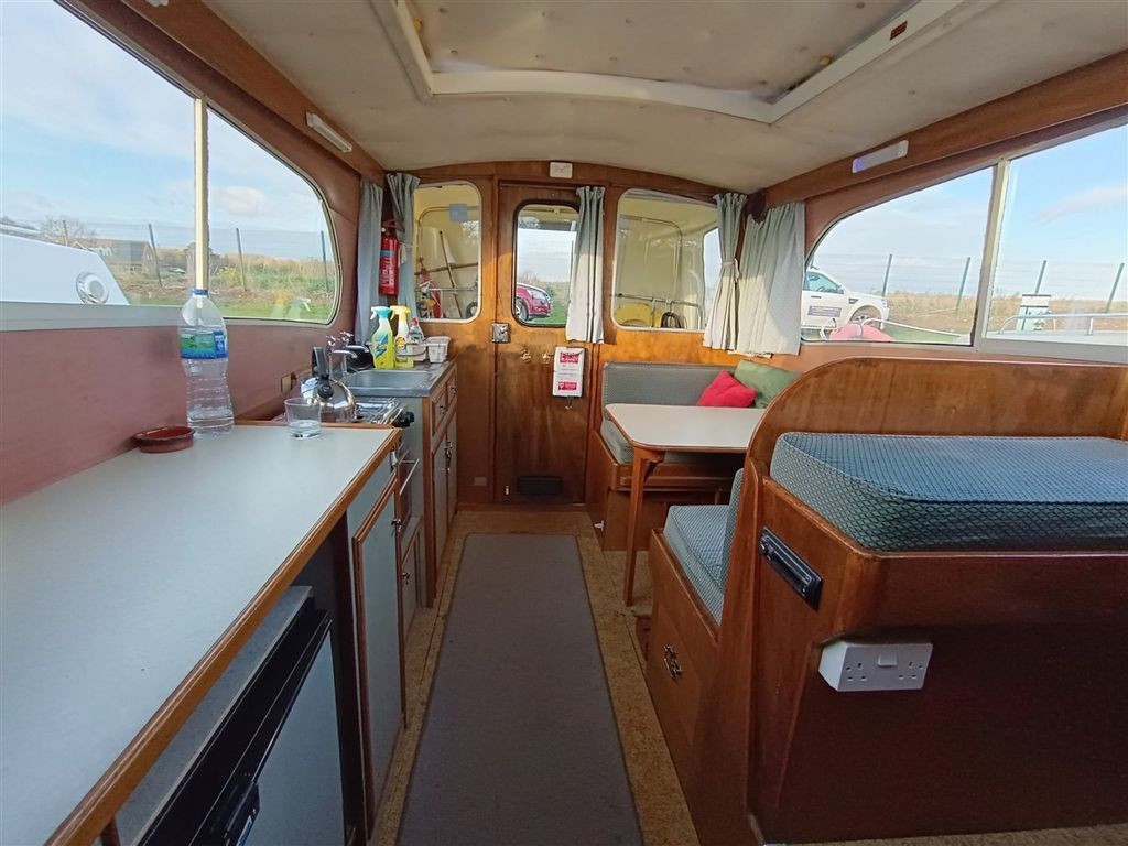 Wild Thyme - Main Cabin